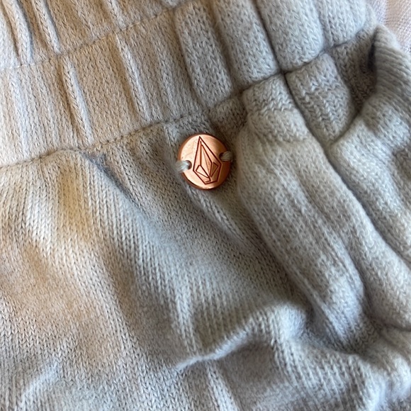 Gray Tie dye Scrunched volcom lounge shorts - Picture 2 of 6